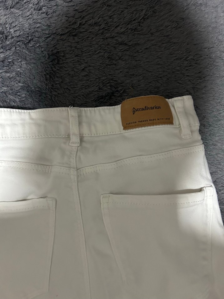 Beyaz Pamuklu Salaş Midi Kot Pantolon - Görsel 2