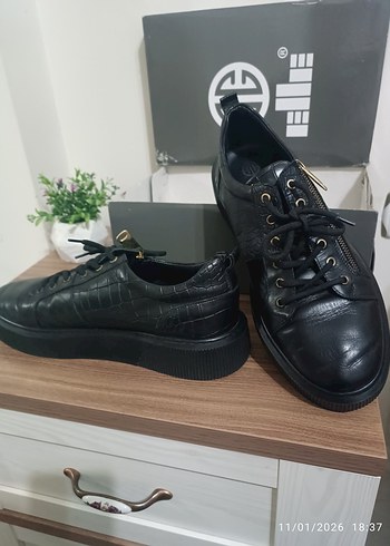 Siyah deri elle ayakkabı - Görsel 4