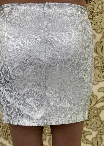 Kemerli Gri Yılan Derisi Mini Etek - Görsel 3