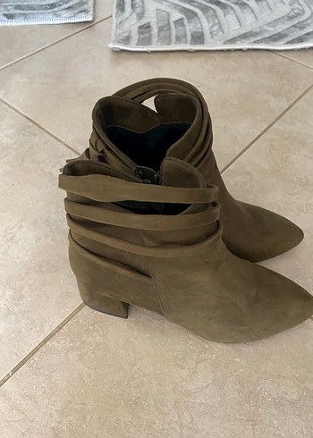 Bej Süet Kadın Dolgu Topuklu Bot - Görsel 4