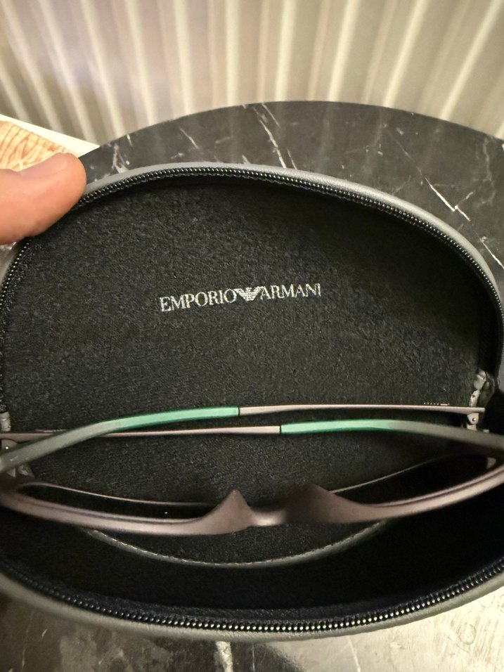 Erkek güneş gözlüğü emporio armani - Görsel 2