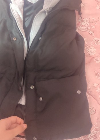 Gri Kapüşonlu Kürklü Kolsuz Kadın Yelek - Görsel 2