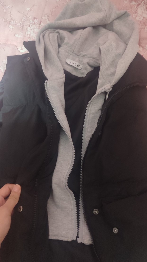 Gri Kapüşonlu Kürklü Kolsuz Kadın Yelek - Görsel 3