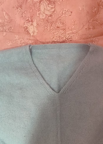 Mavi V Yakalı Örgü Kadın Kazak - Görsel 3