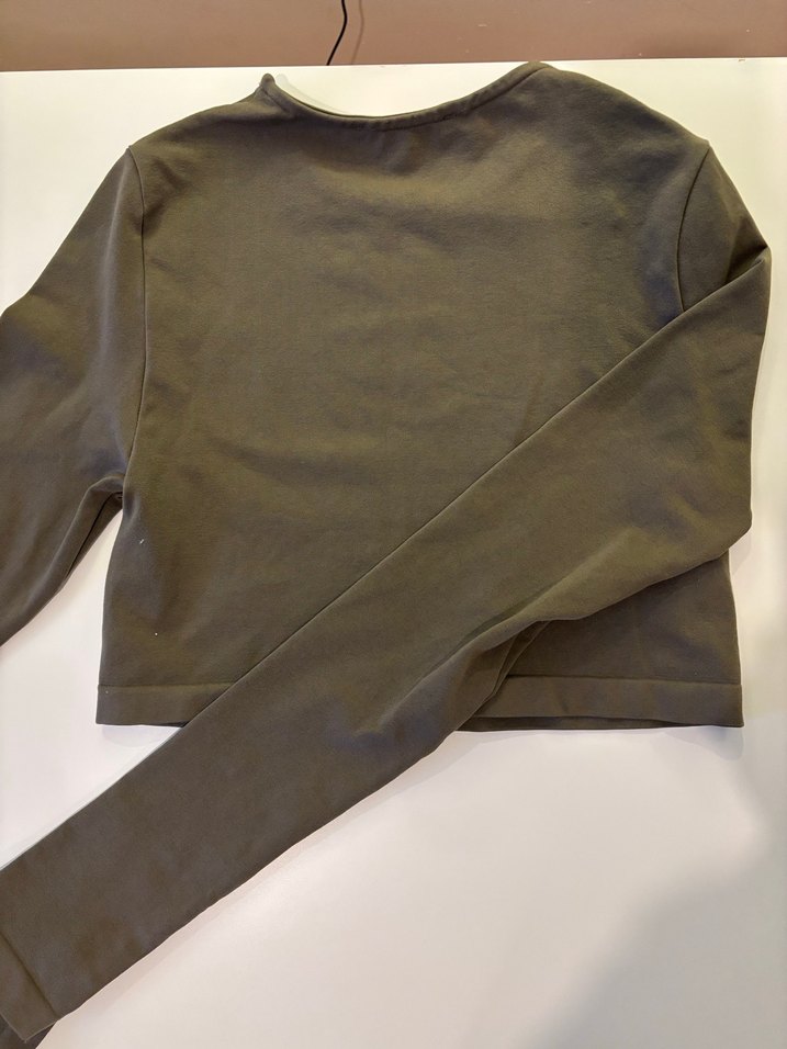 Pull&Bear Uzun Kollu Kadın Crop Top - Görsel 3