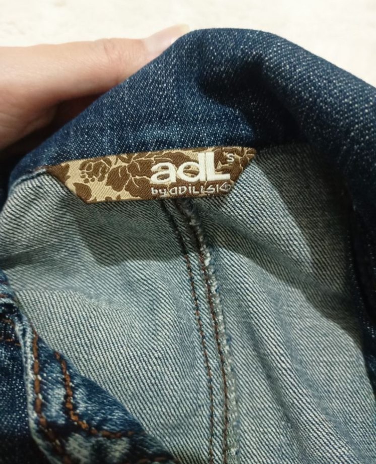 Kadın Mavi Nakışlı Kısa Denim Ceket - Görsel 4