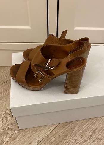 Taba Deri Kadın Gerçek Deri Topuklu Sandalet - Görsel 4