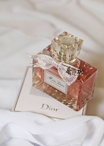 Kadın Parfümü - Görsel 2