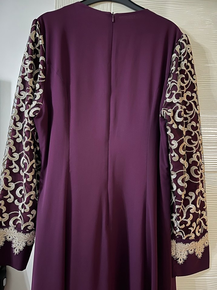 Bordo Dantel İşlemeli Uzun Kollu Abiye Elbise - Görsel 3