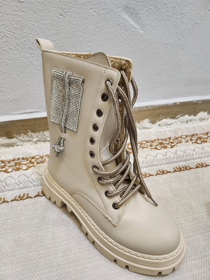 Yüksek Topuklu Beyaz Deri Bohem Tarzı Botlar - Görsel 5