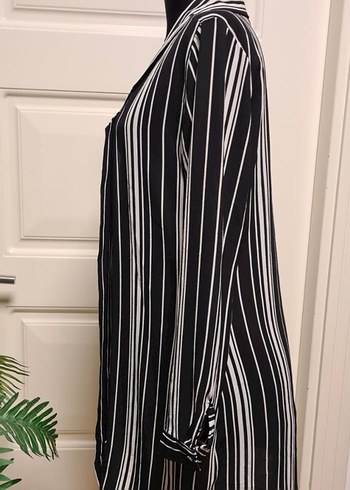 Çizgili Siyah Kadın Uzun Mevsimlik Ceket - Görsel 4