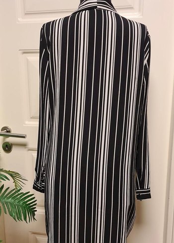 Çizgili Siyah Kadın Uzun Mevsimlik Ceket - Görsel 2