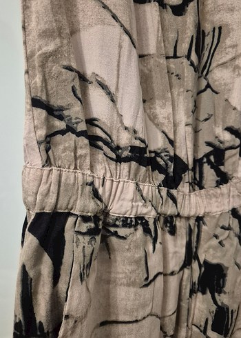 VERO MODA Bej Batik Desenli Kolsuz Uzun Tulum - Görsel 5