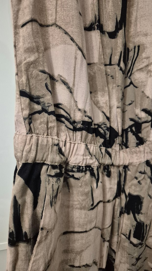 VERO MODA Bej Batik Desenli Kolsuz Uzun Tulum - Görsel 5