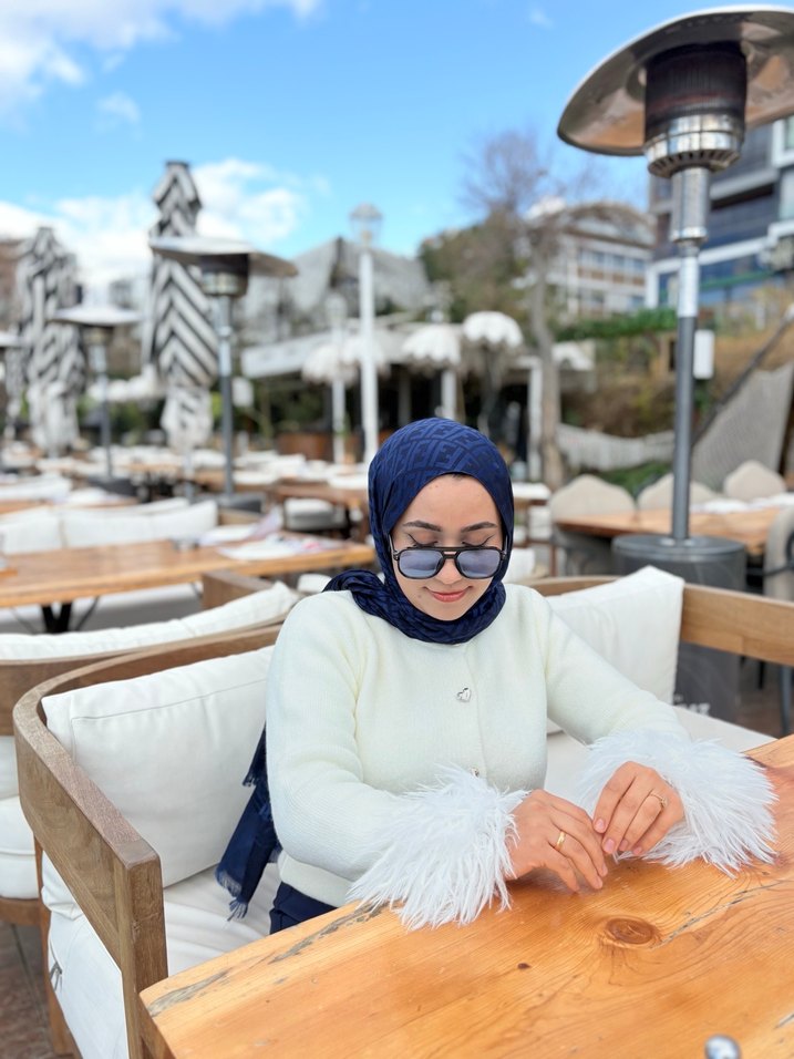 Kolları kürk detaylı ceket - Görsel 2