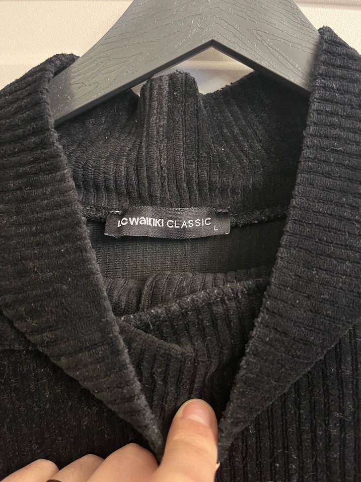 Siyah Yüksek Yakalı Kadın Kadife Takım - Görsel 2