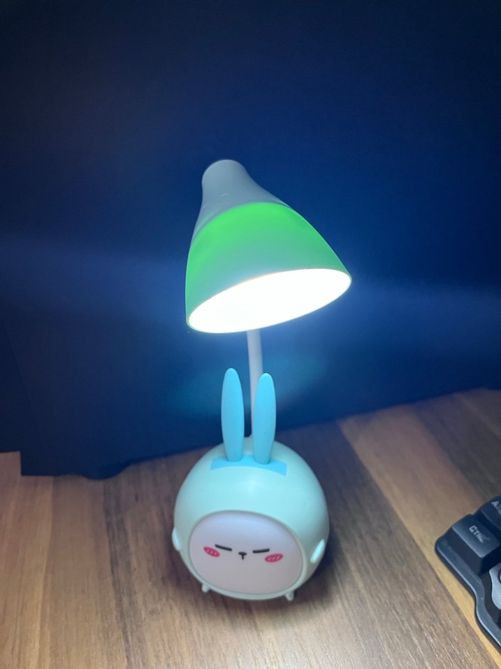 Pastel Tavşan Figürlü Masa Lambası - Görsel 2