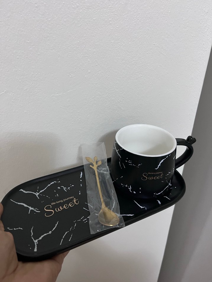 Siyah Mermer Desenli Fincan ve Tabak Seti - Görsel 2