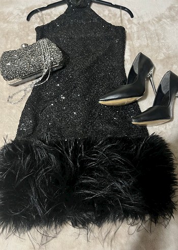 Kürk Detaylı Siyah Mini Straplez Elbise - Görsel 2