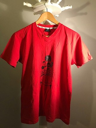 Adidas Kırmızı T-shirr
