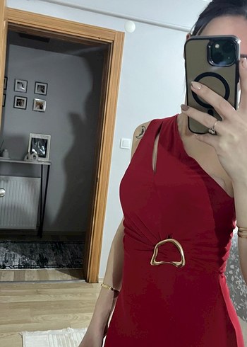 Kırmızı abiye elbise - Görsel 3