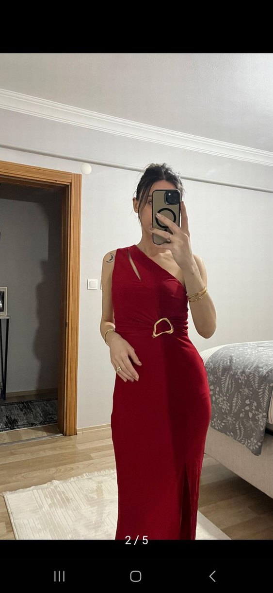 Kırmızı abiye elbise - Görsel 2
