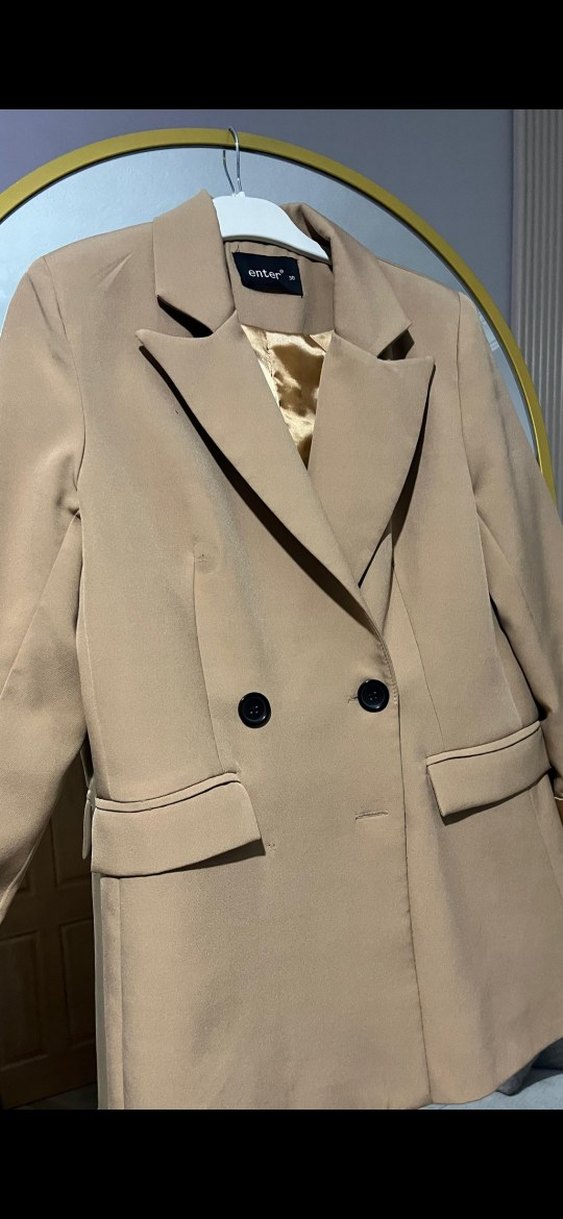 Bej Düğmeli Kısa Kadın Blazer Ceket - Görsel 3