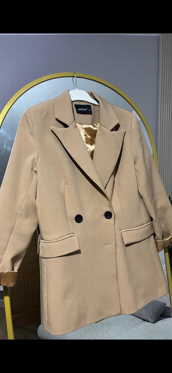 Bej Düğmeli Kısa Kadın Blazer Ceket - Görsel 2