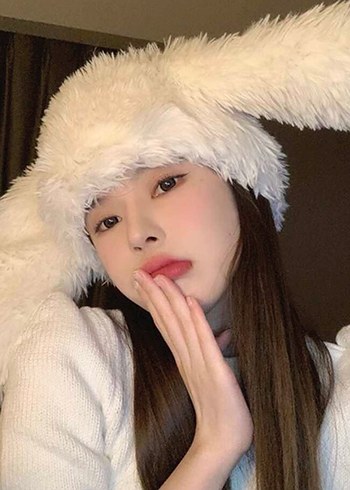 Beyaz Kürklü Tavşan Sapka - Görsel 2