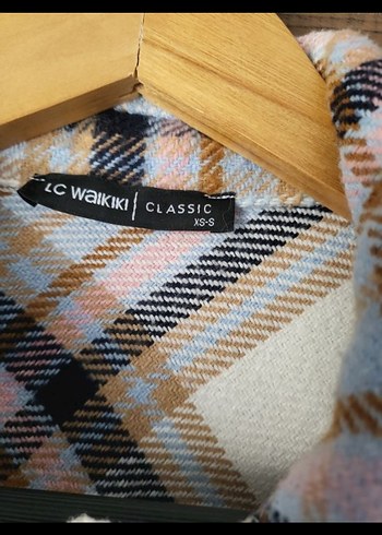 Bej Ekoseli Düğmeli Kadın Gömlek - Görsel 3