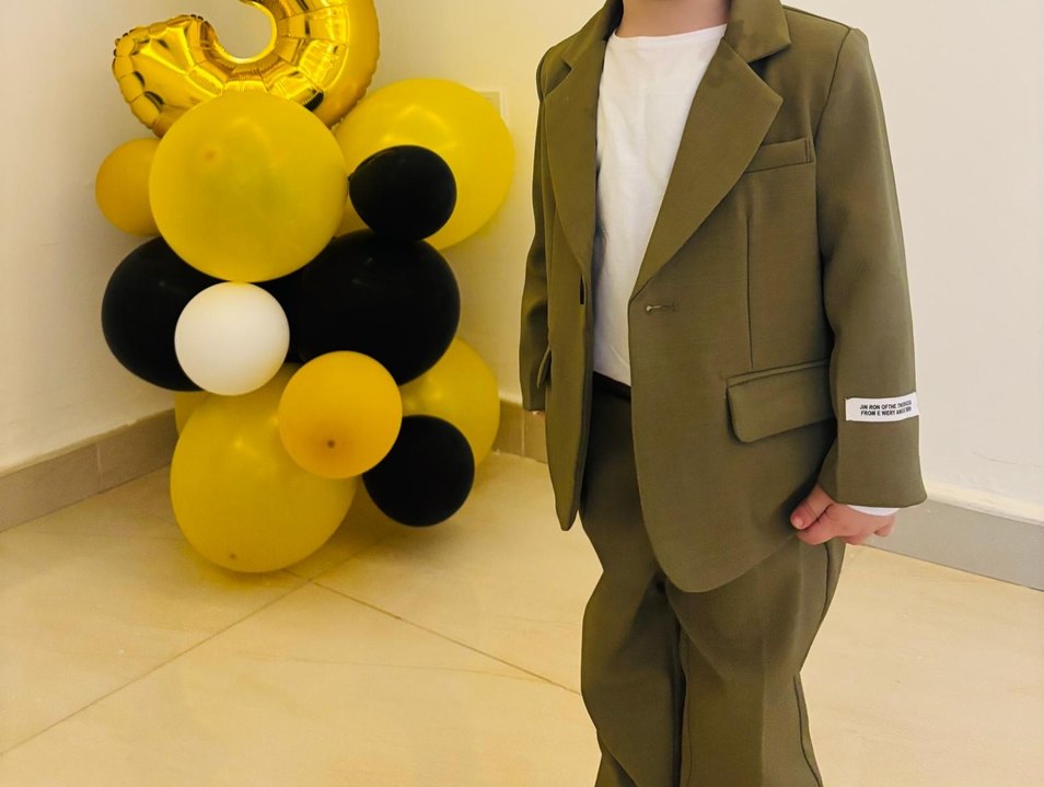 Çocuklar için Haki Renkli Tek Düğmeli Takım - Görsel 3