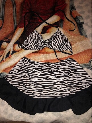 Zebra desenli bikini