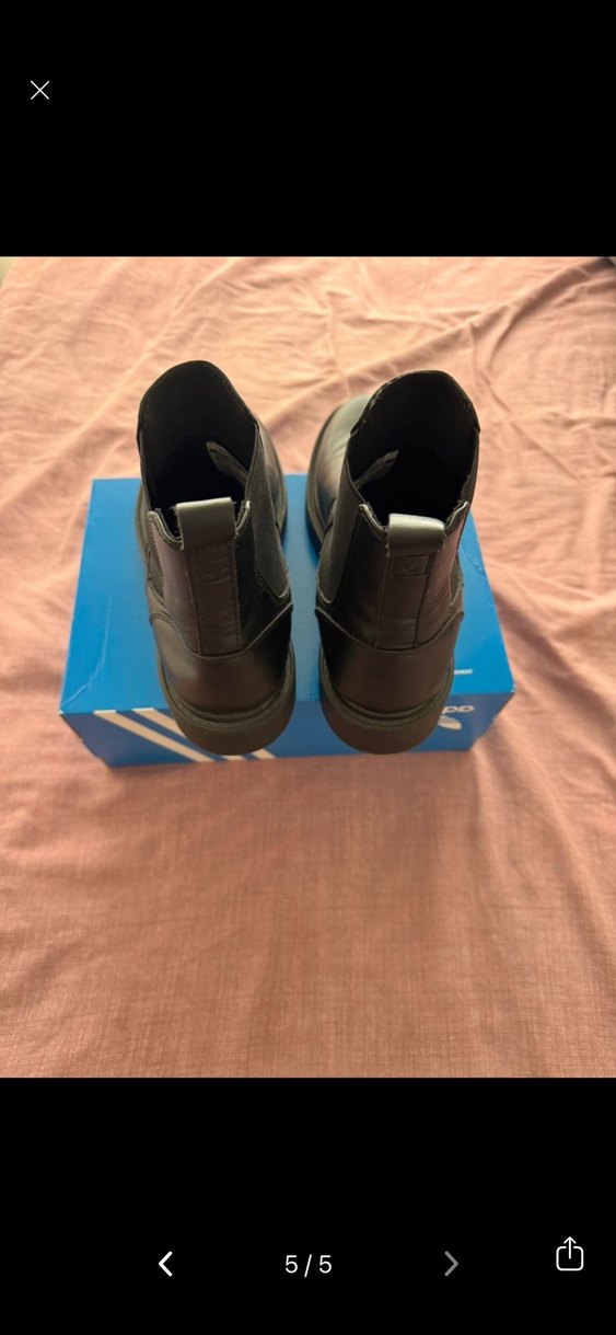 Siyah erkek chelsea Bot - Görsel 3