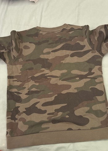 Erkek çocuk Kamuflaj Desenli Guess Sweatshirt - Görsel 3