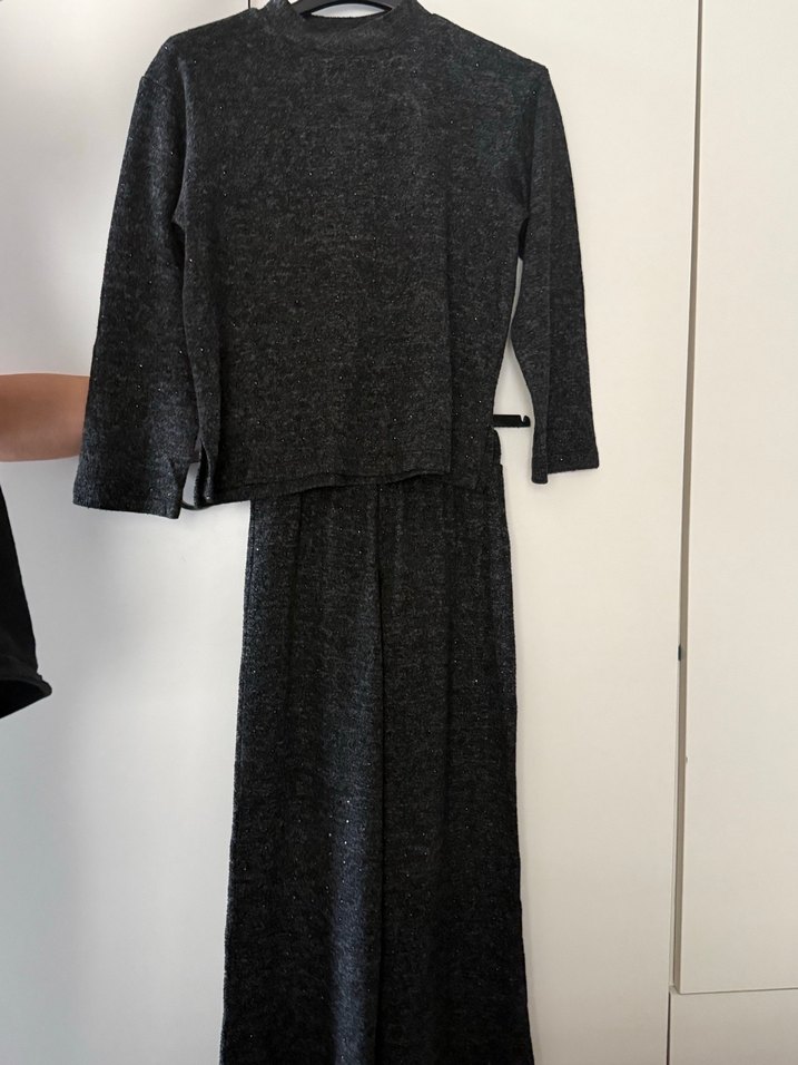 Zara 
Kız çocuk Gri Uzun Triko takım - Görsel 2