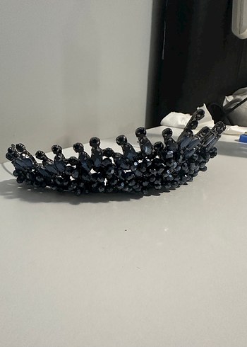 Siyah Boncuklu Gotik Taç - Görsel 3