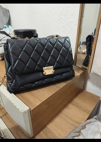 Siyah Zincir Detaylı Deri Kadın Çanta - Görsel 2