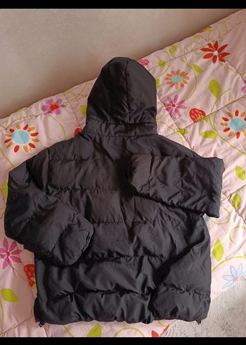 Siyah Kapüşonlu Kadın Kışlık Mont - Görsel 2