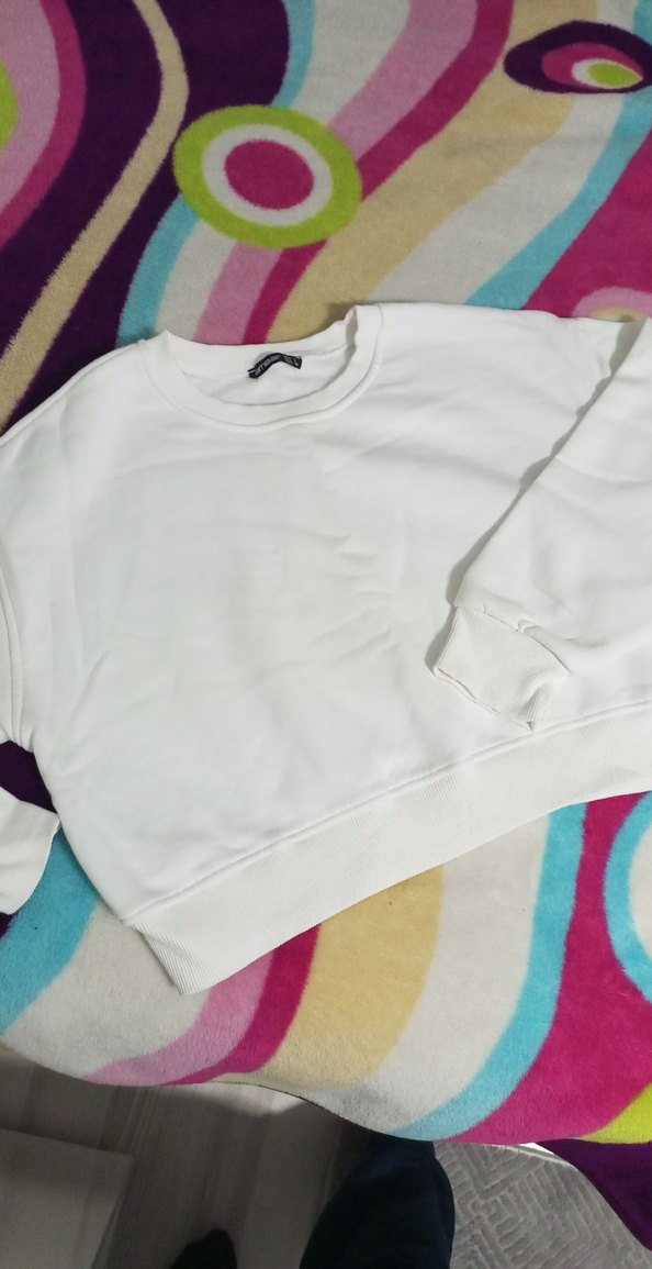 Kadın Beyaz Uzun Kollu Kısa Sweatshirt - Görsel 2