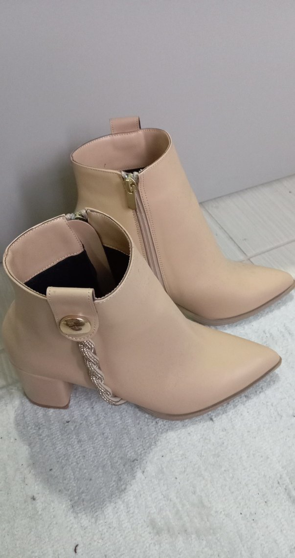 Bej Deri Kadın Topuklu Bot - Görsel 2