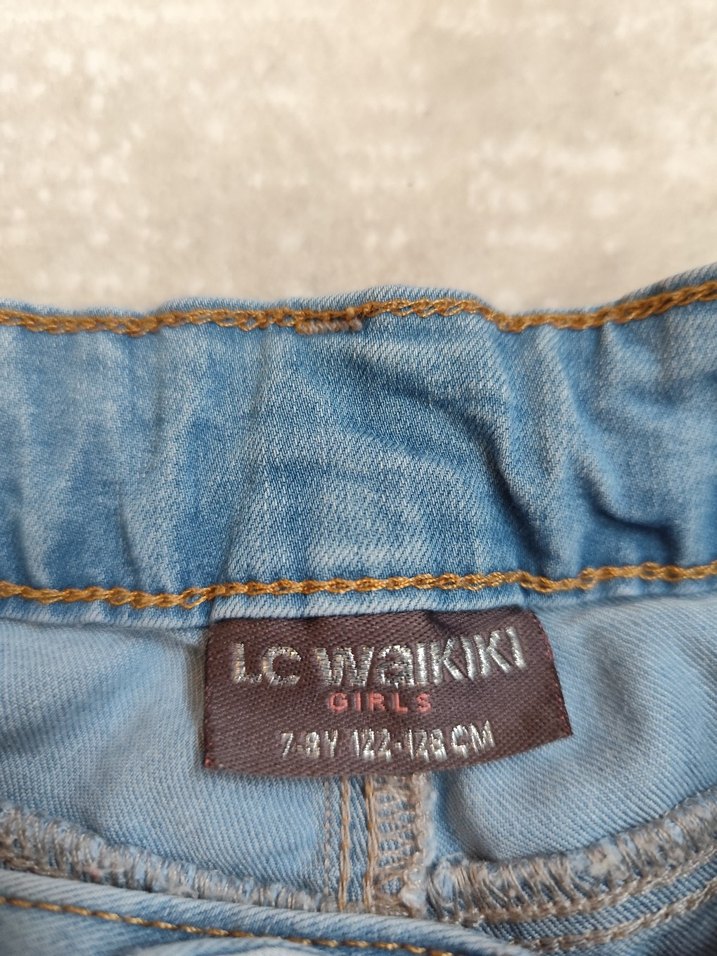 7-8 yaş Lcw Düğmeli Mavi Kız Denim Şort - Görsel 3