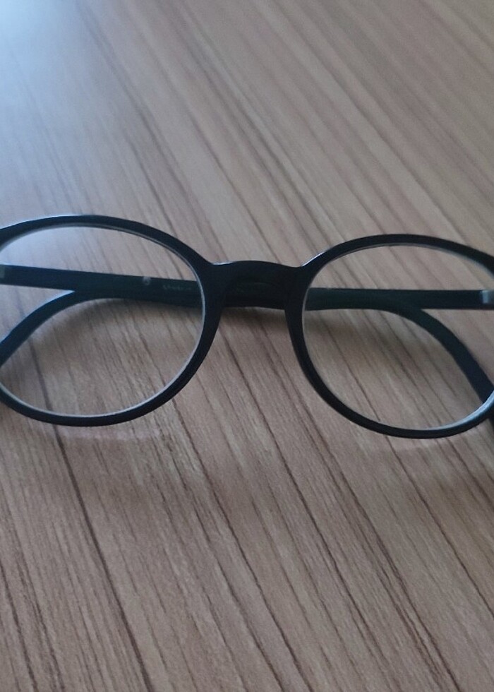 Siyah gözlük çerçevesi  - Görsel 2