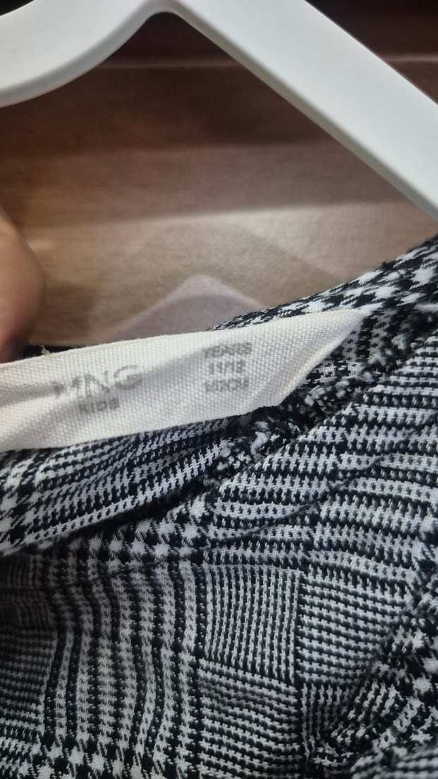 Kız Çocuk Gri Keten Fırfırlı Bluz - Görsel 4