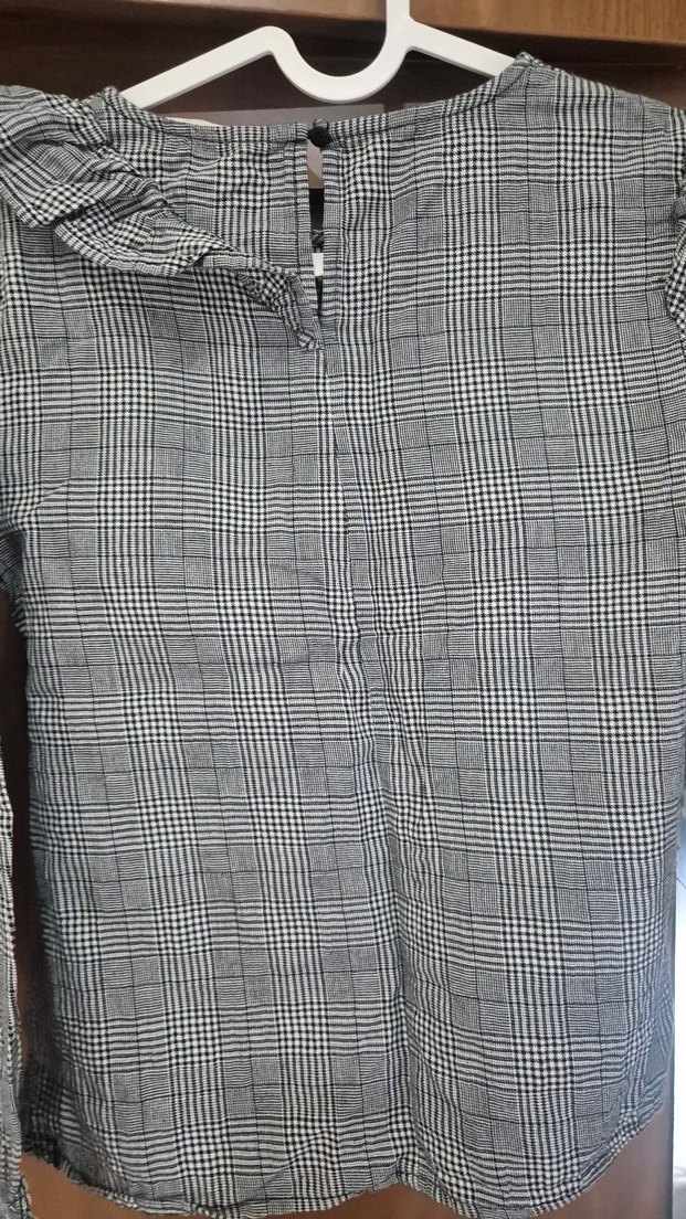 Kız Çocuk Gri Keten Fırfırlı Bluz - Görsel 5