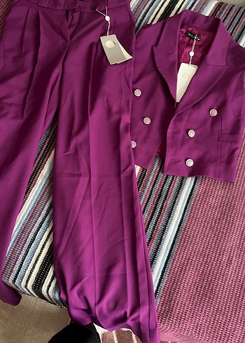 Mor Düğmeli Uzun Kadın Takım Elbise - Görsel 2