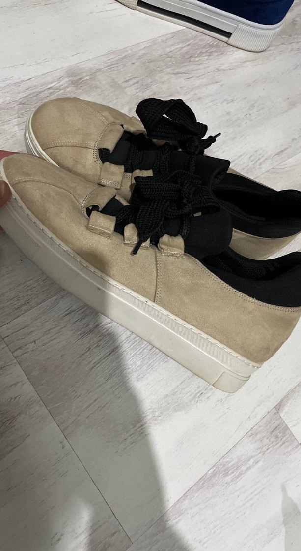 Bej Süet Bağcıklı Kadın Spor Ayakkabı - Görsel 2