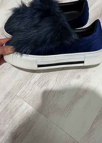 Kadın Mavi Kürklü Rahat Ayakkabı 38-39 numara tercih edebilir - Görsel 2