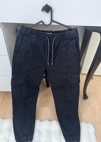 Bershka Siyah Bel Detaylı Rahat erkek Pantolon - Görsel 2