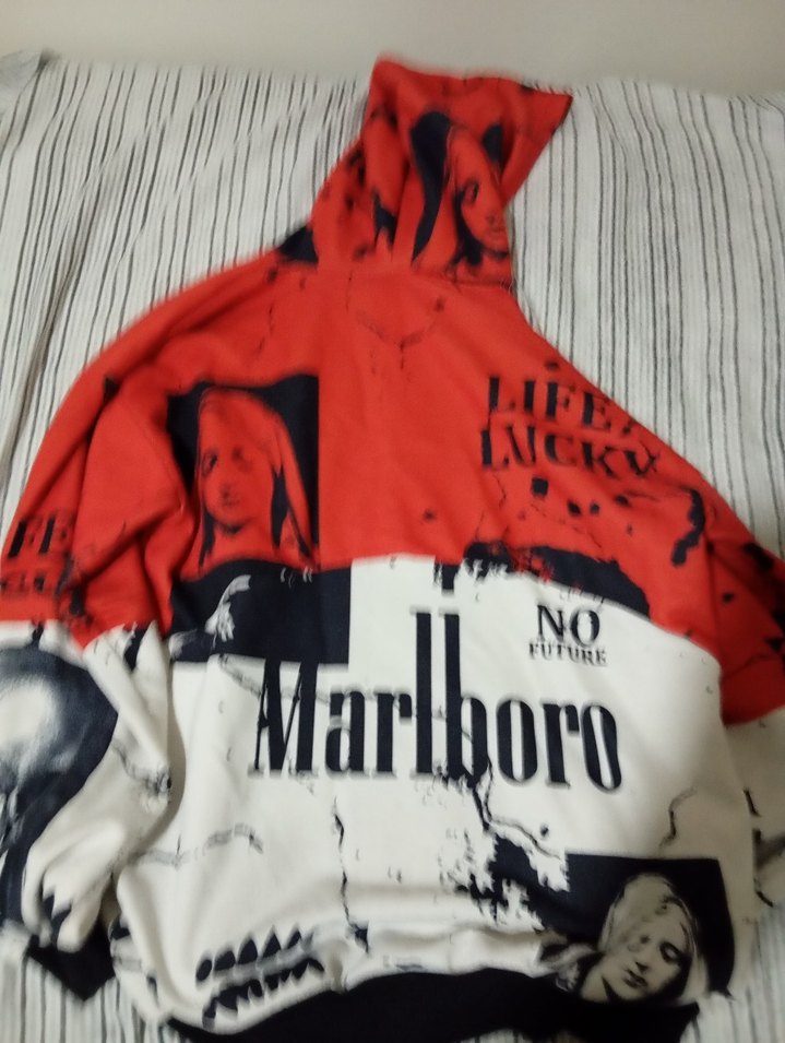 Malbora Baskılı Kırmızı Kapüşonlu Sweatshirt - Görsel 2