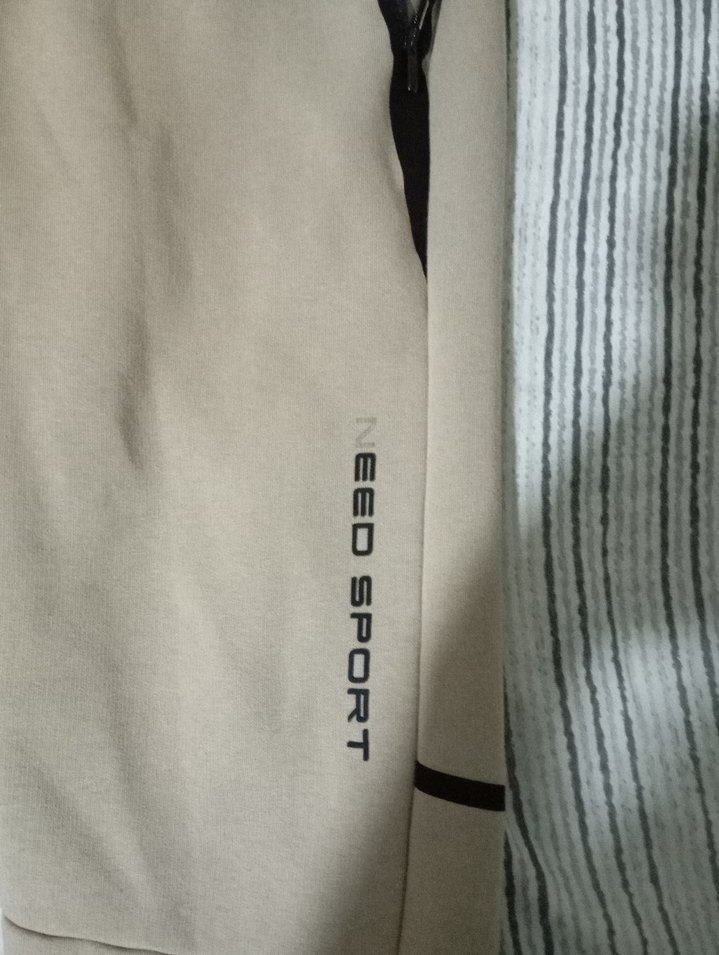 Bej Erkek Fermuarlı eşofman - Görsel 2